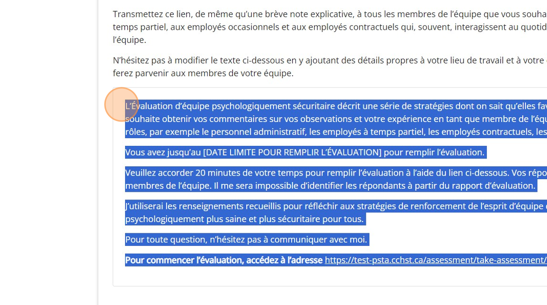 Tableau de bord d’évaluation d’équipe psychologiquement sécuritaire montrant le modèle de courriel sélectionné et mis en évidence.